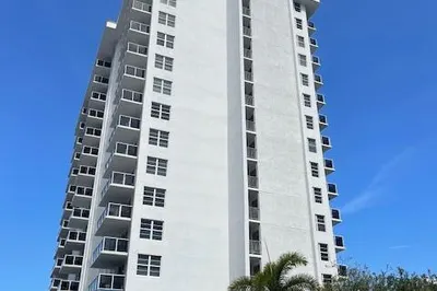 336 N Birch Road #6d 1