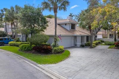 461 Coral Cove Drive - 1.jpg-FULL