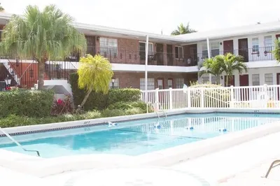 1100 Atlantic Shores Boulevard #409 1