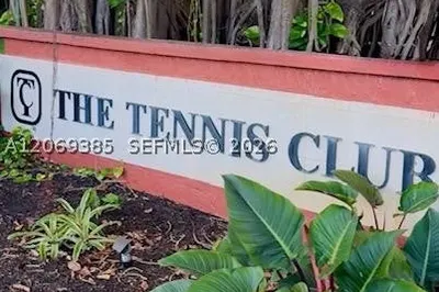 610 Tennis Club Dr #407 1