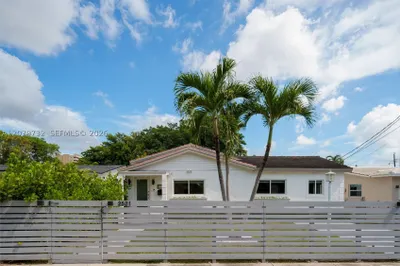2521 SW 25th Ter 1
