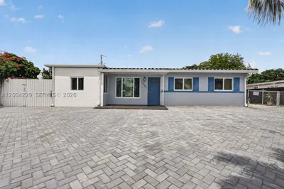 17001 NW 53rd Ct 0 1