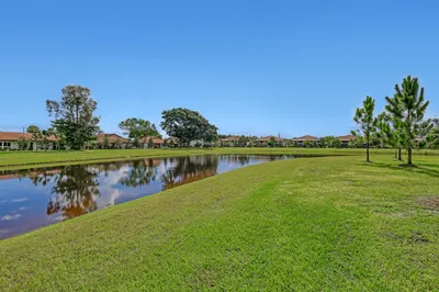 5620 Spindle Palm Court #E 1