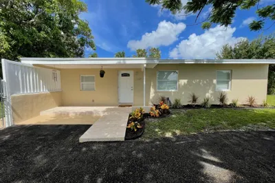 1809 NW 13th Court 1