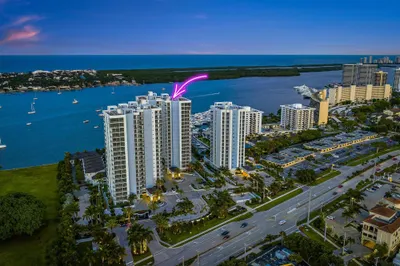2 WATER CLUB Way #603 1