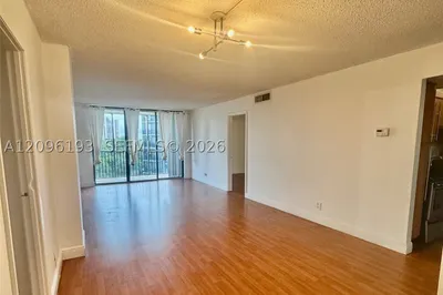 3475 N Country Club Dr #601 1