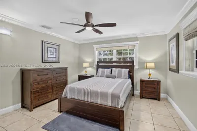 801 Ixora Ln 1