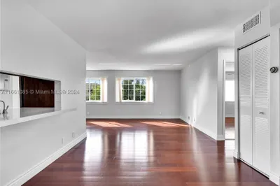 465 SW 86th Ave #205 1