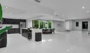 14040 N Miami Ave Photo
