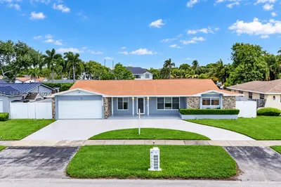 19850 SW 83rd Ave 1