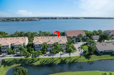 88 N Lakeshore Drive 1