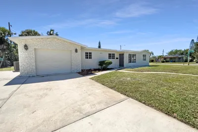 2330 NW 11th Street 1
