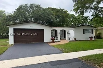 9301 SW 54th St 1