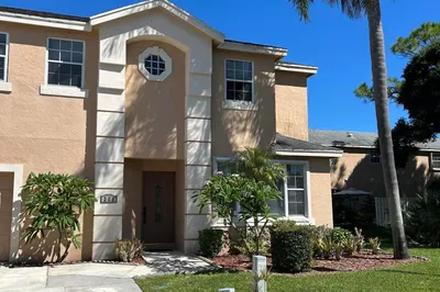 331 OAK CREST Terrace #331 1