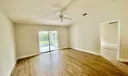 967 E 13th Square Photo