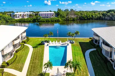 040-725PalmTrail-10-DelrayBeach-FL-33483