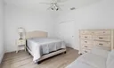 8369 SE Island Way Photo