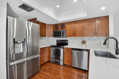 1423 SW 28th Avenue #11 B 1