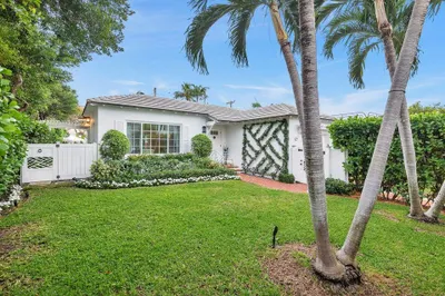156 Peruvian Avenue 1