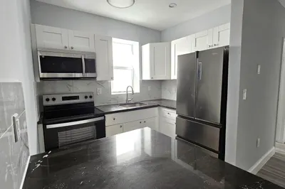 1142 SW 4th Street #4 1