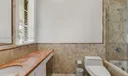 685 Harbor Ln Photo