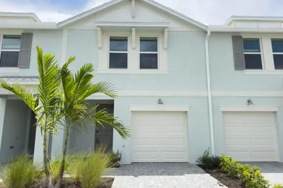 646 Salisbury Circle 1
