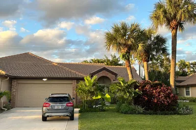 7207 Le Chalet Boulevard 1