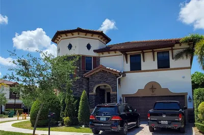 8870 NW 99th Ave 1
