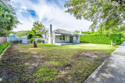 242 N Swinton Ave 1