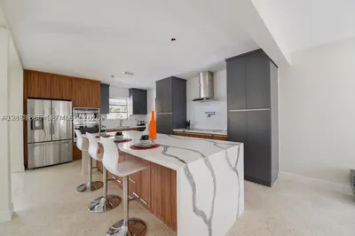 12520 NE Miami Pl 0 1