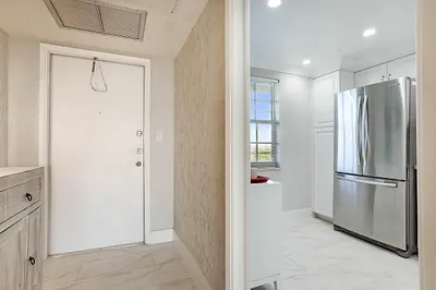 575 Oaks Lane #703 1