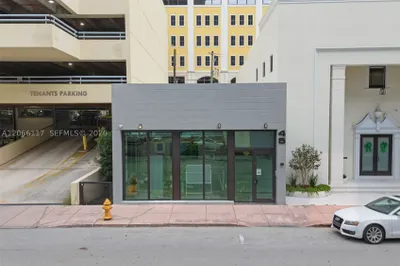 45 Valencia Ave 1