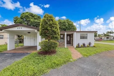 820 NW 38th Ave 1