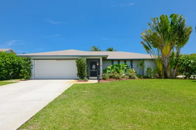 2301 SE Patio Circle 1