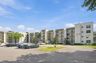 9420 Poinciana Place 1