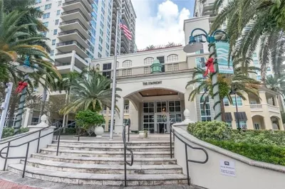 600 W Las Olas Blvd #909S