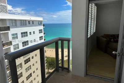 6039 Collins Ave #PH21 1