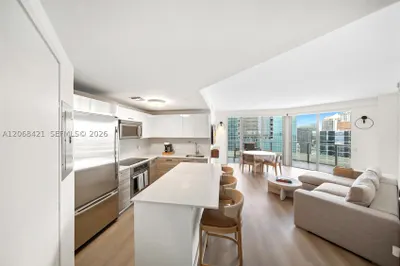 1300 Brickell Bay Dr #3501 1