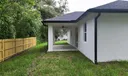 702 NW 39th Circle Photo