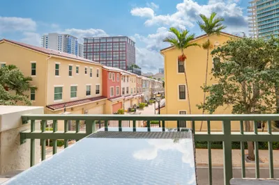 403 S Sapodilla Avenue #207 1