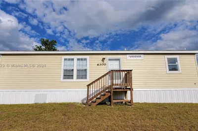 6300 NE 5th Street 1