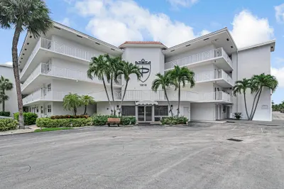 1910 S Ocean Boulevard #112 1