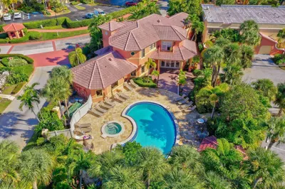300 Uno Lago Drive #303 1
