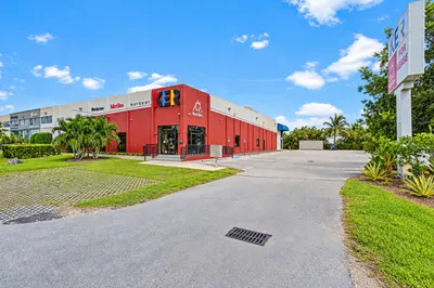 3400 NW 78TH Avenue #5A 1