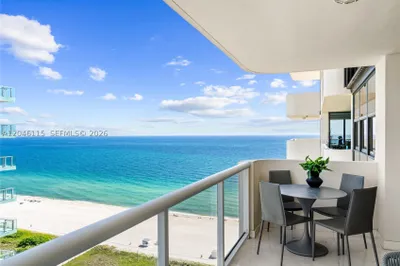 5757 Collins Ave #2207 1