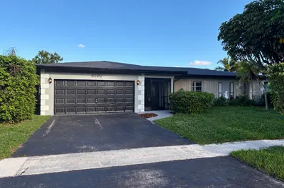 8270 NW 66th Terrace 1