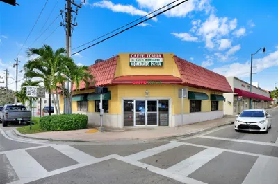 3800 SW 8th St 1