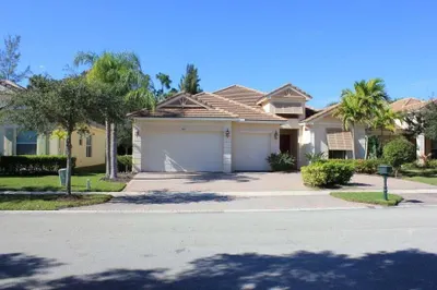 143 Palm Beach Plantation Boulevard 1