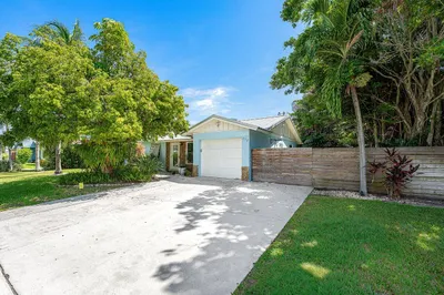 612 NW 7th Court 1