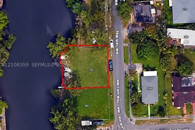 222 NW 14th Way 1